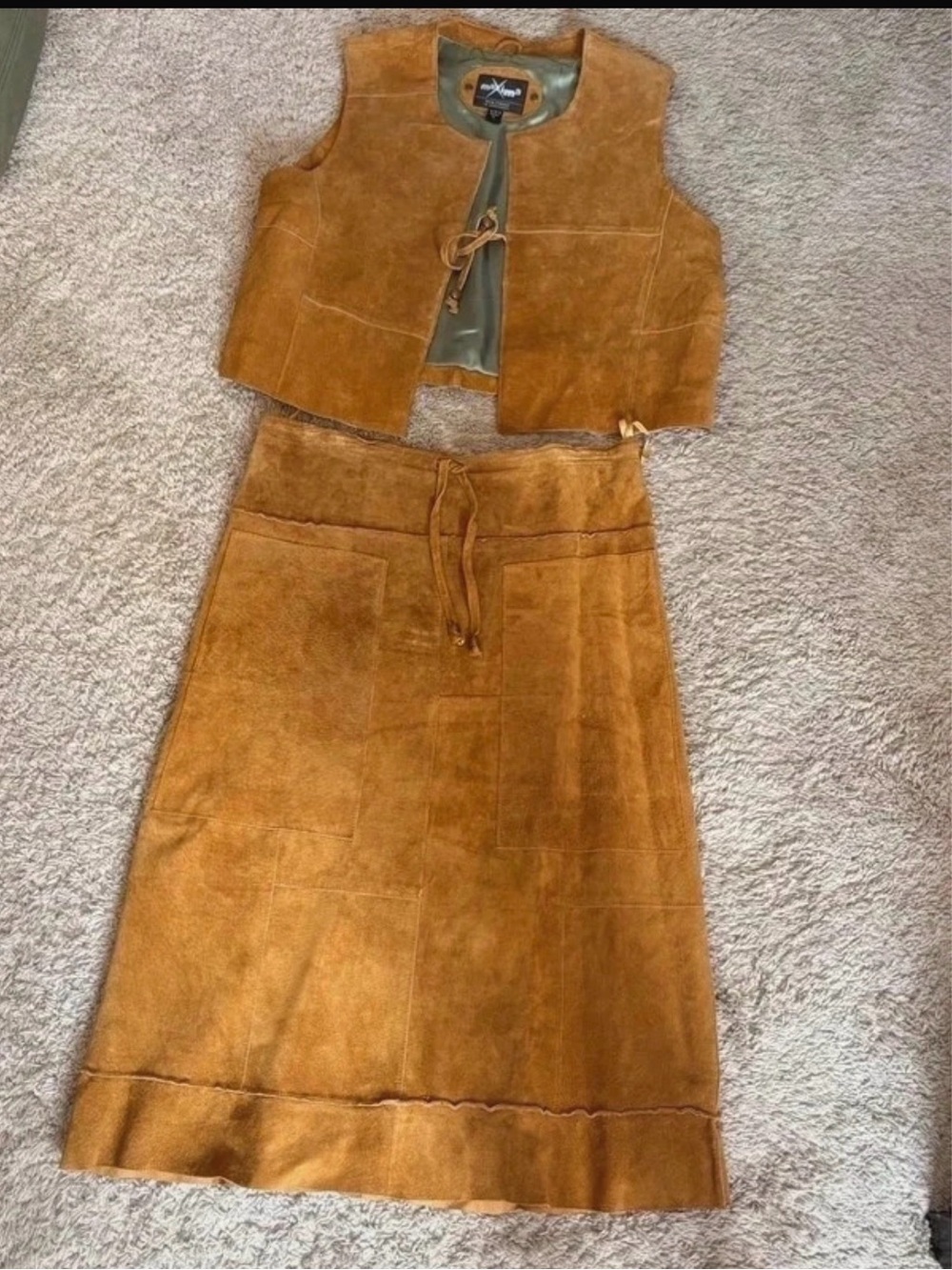 2pc Wilson suede & leather set